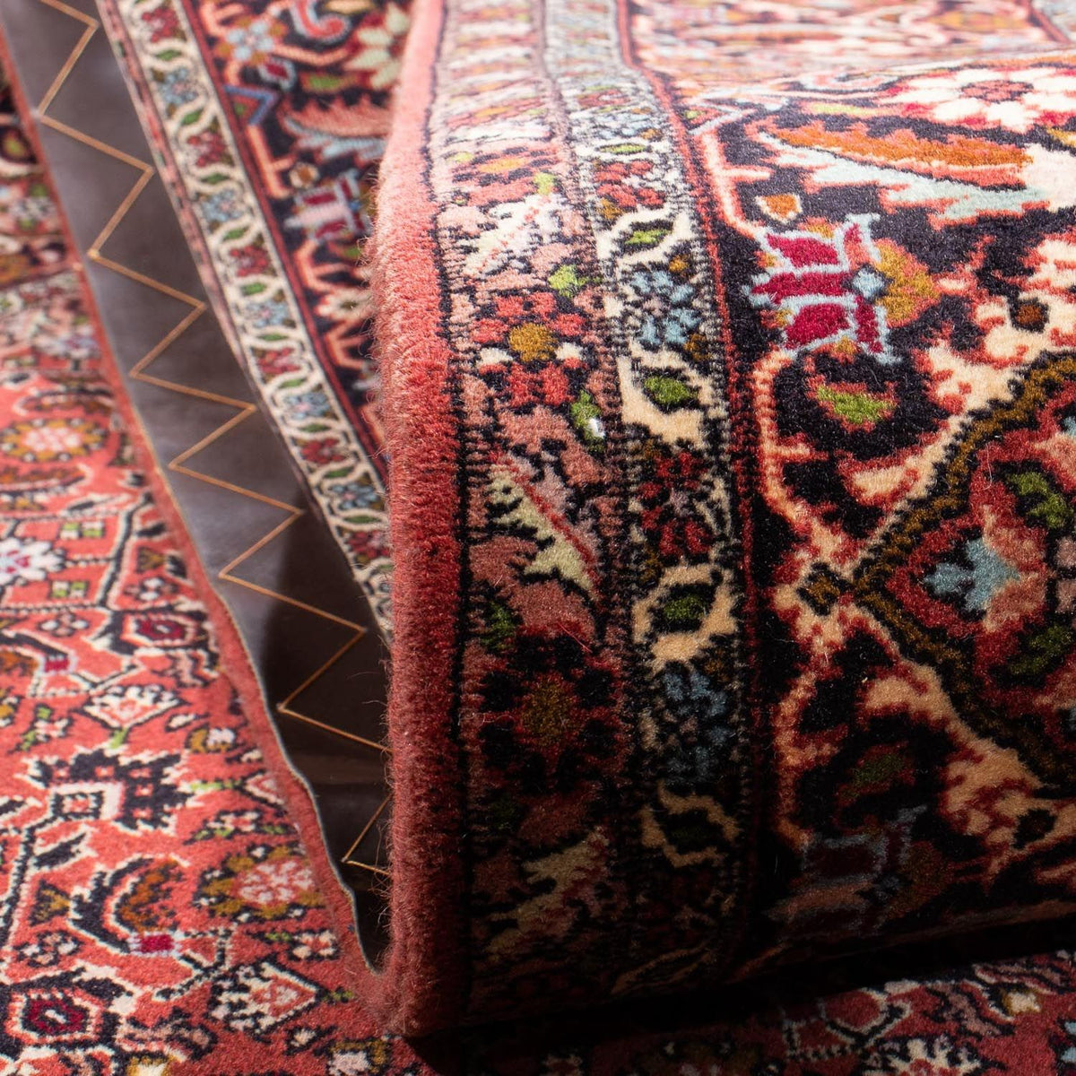 Persisk matta - Bijar - 288 x 198 cm - mörkröd