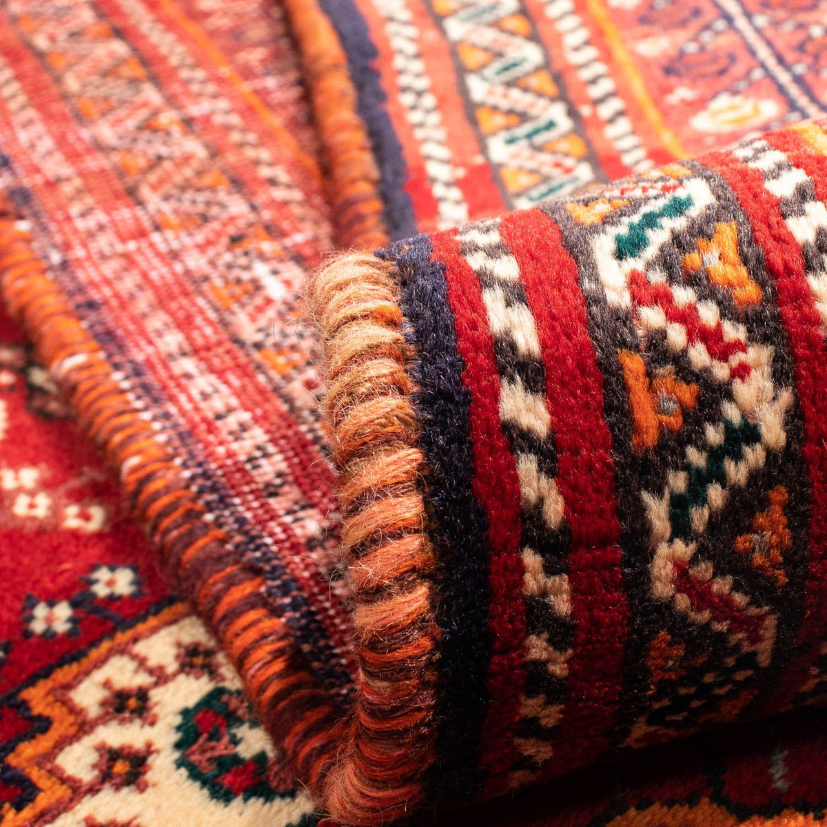 Persisk matta - Nomadic - 272 x 185 cm - mörkröd