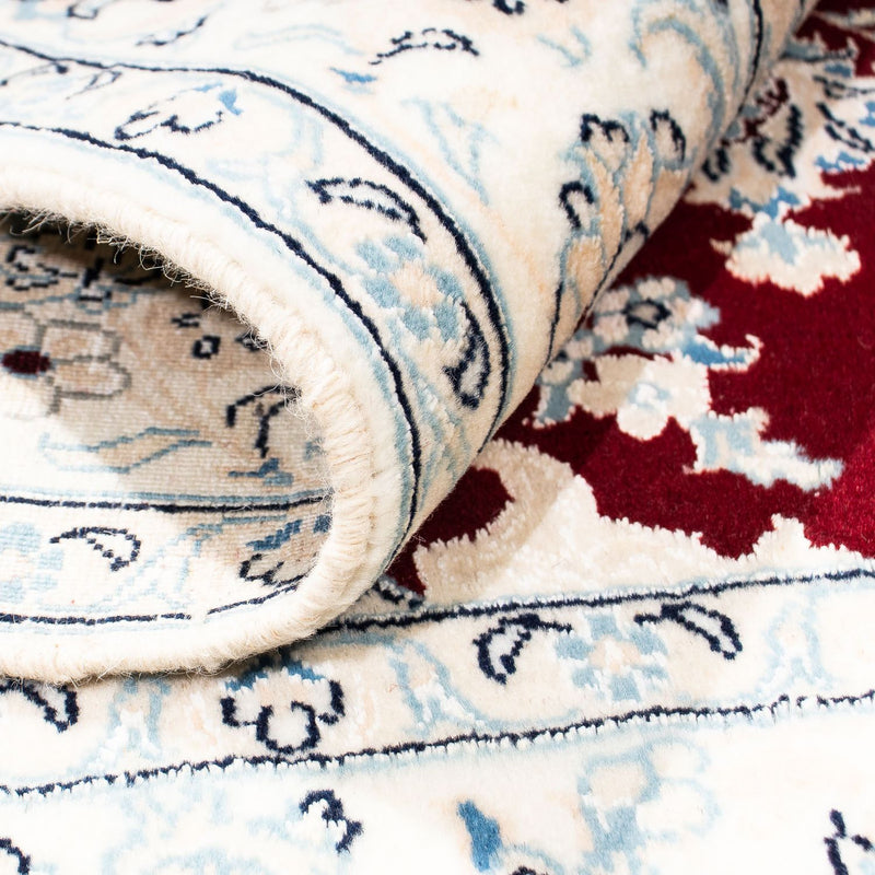 Persisk matta - Nain - Royal kvadrat  - 154 x 143 cm - mörkröd