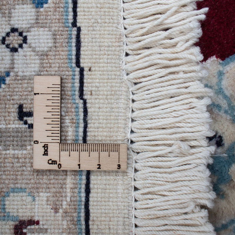 Persisk matta - Nain runt  - 240 x 240 cm - mörkröd