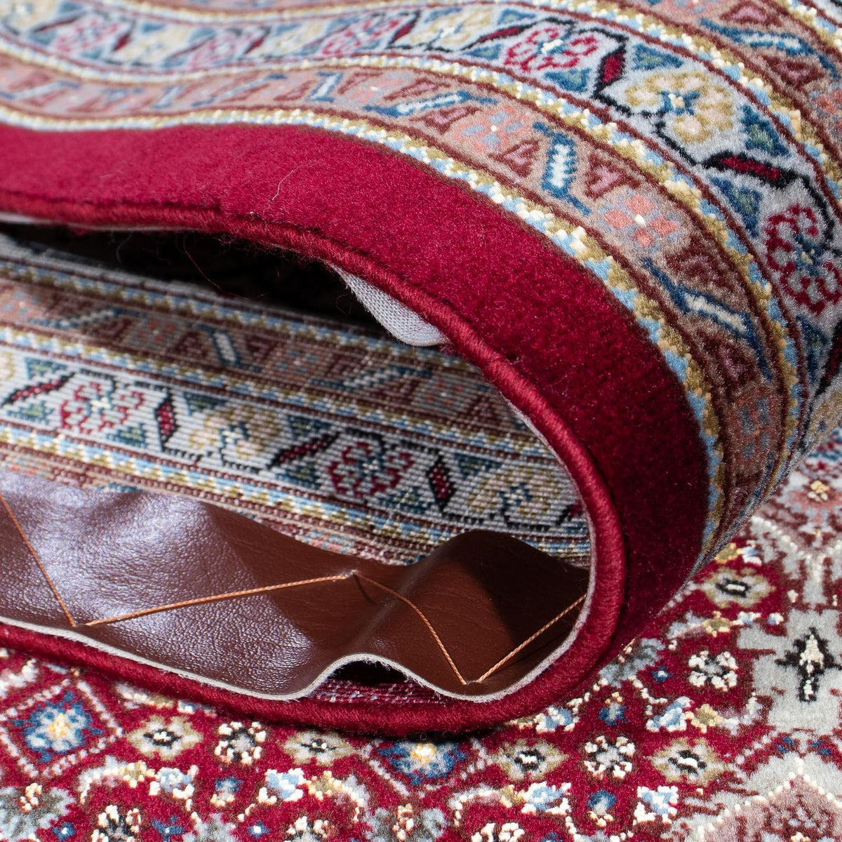 Persisk matta - Tabriz - 300 x 198 cm - mörkröd