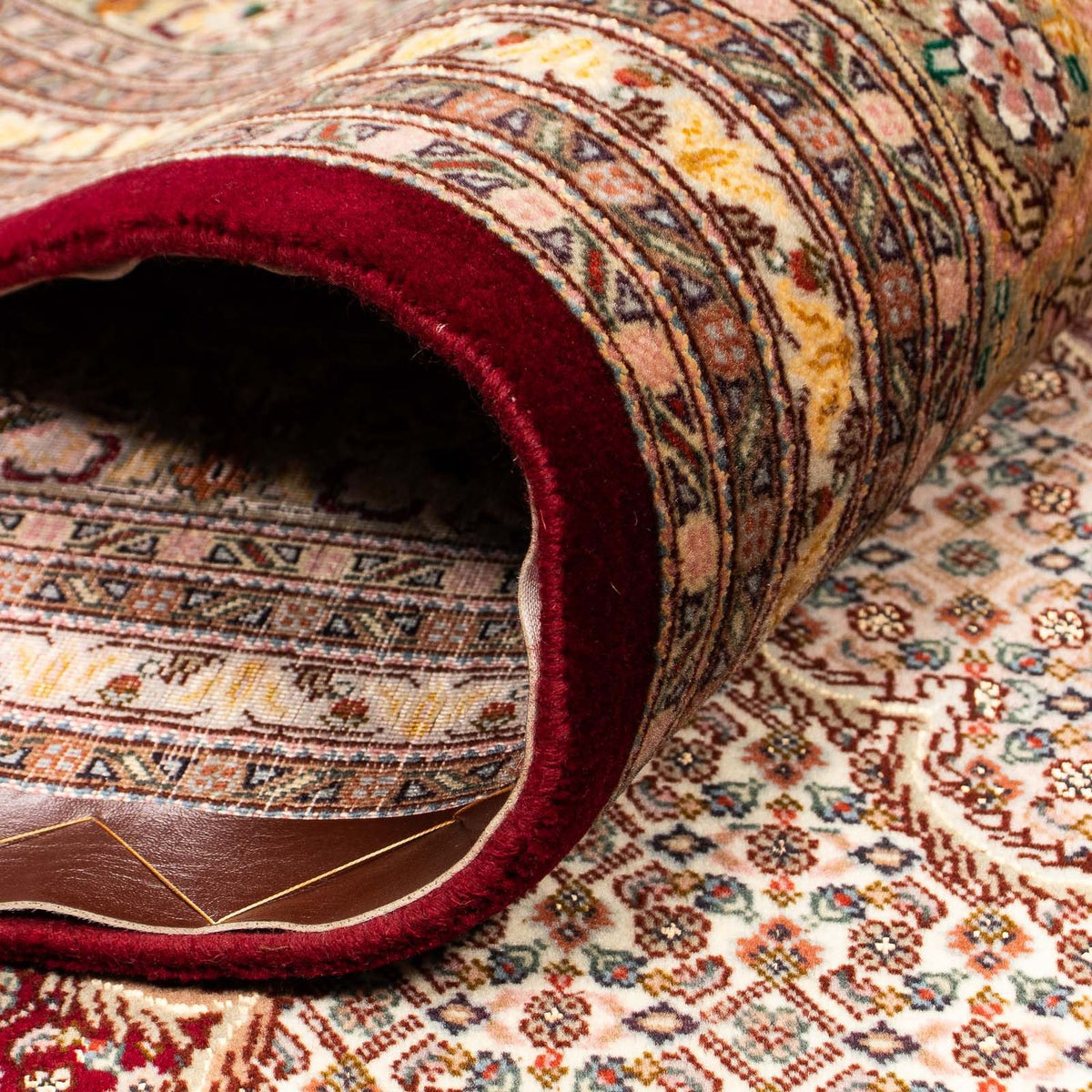 Persisk matta - Tabriz - 403 x 300 cm - mörkröd