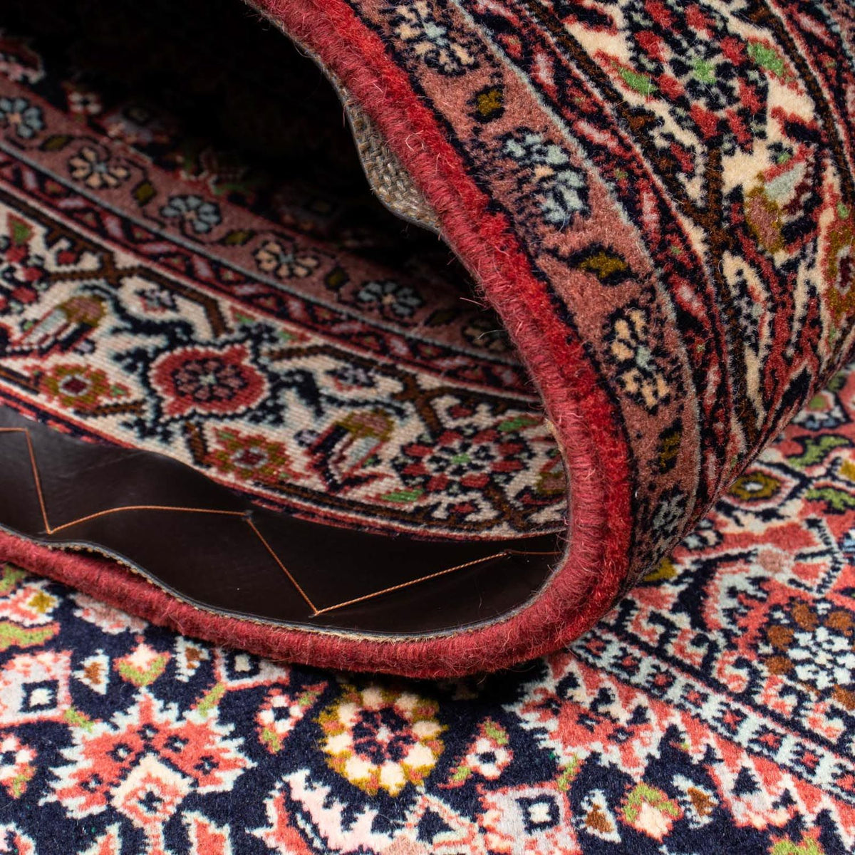 Persisk matta - Bijar - 218 x 137 cm - röd