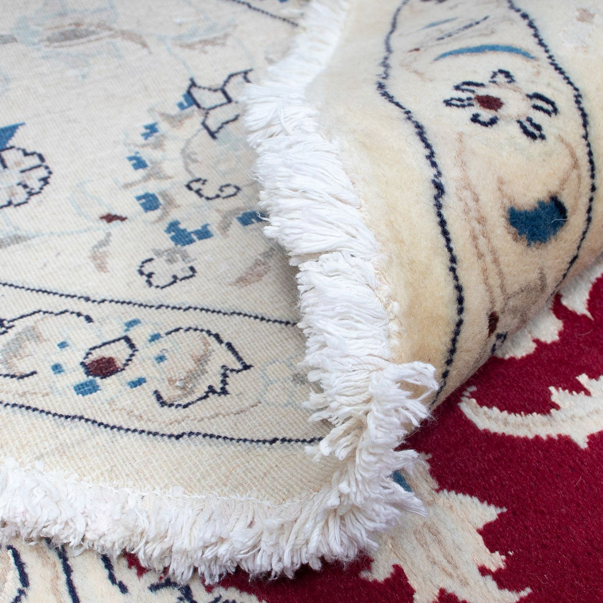 Persisk matta - Nain runt  - 280 x 280 cm - mörkröd