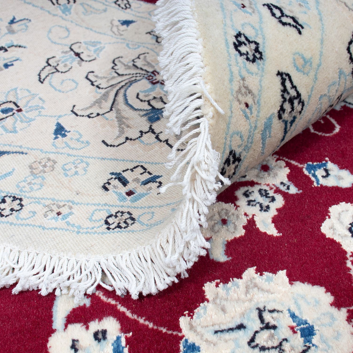 Persisk matta - Nain runt  - 302 x 302 cm - mörkröd