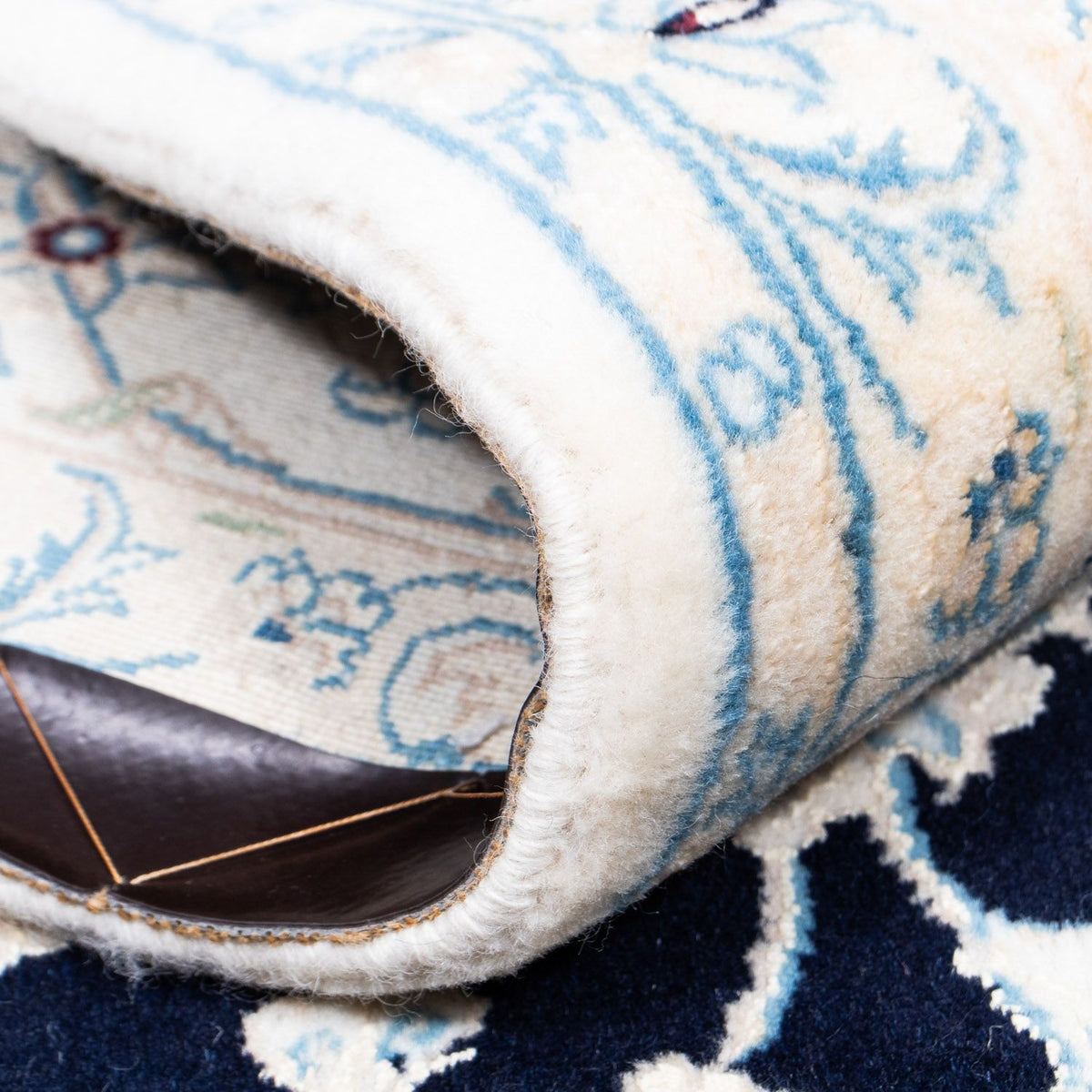 Persisk matta - Nain - Royal - 298 x 205 cm - svart