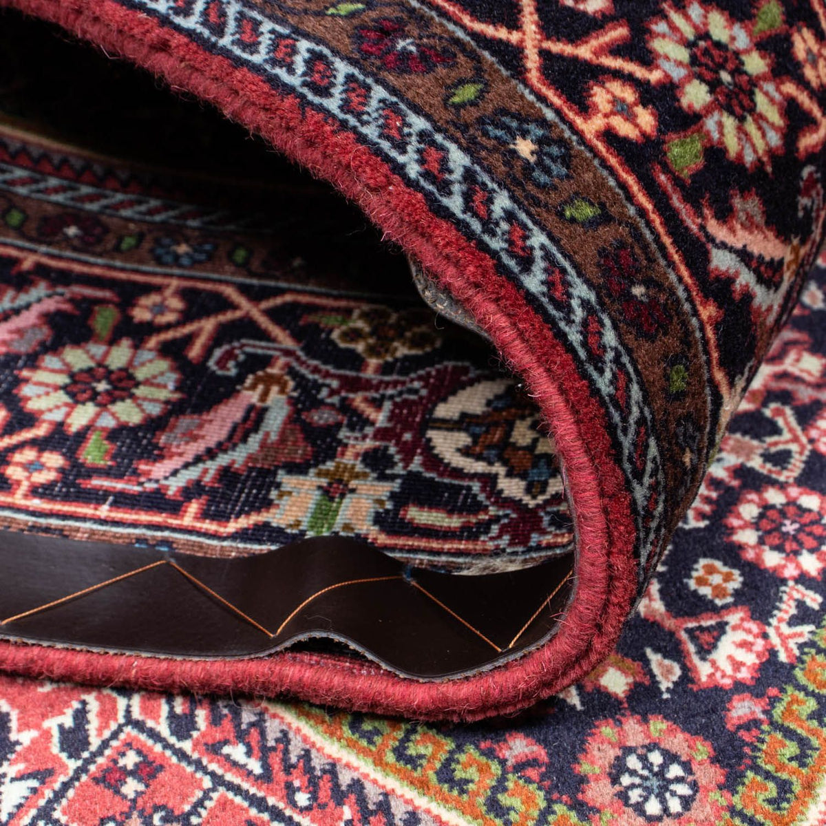 Persisk matta - Bijar - 215 x 137 cm - röd