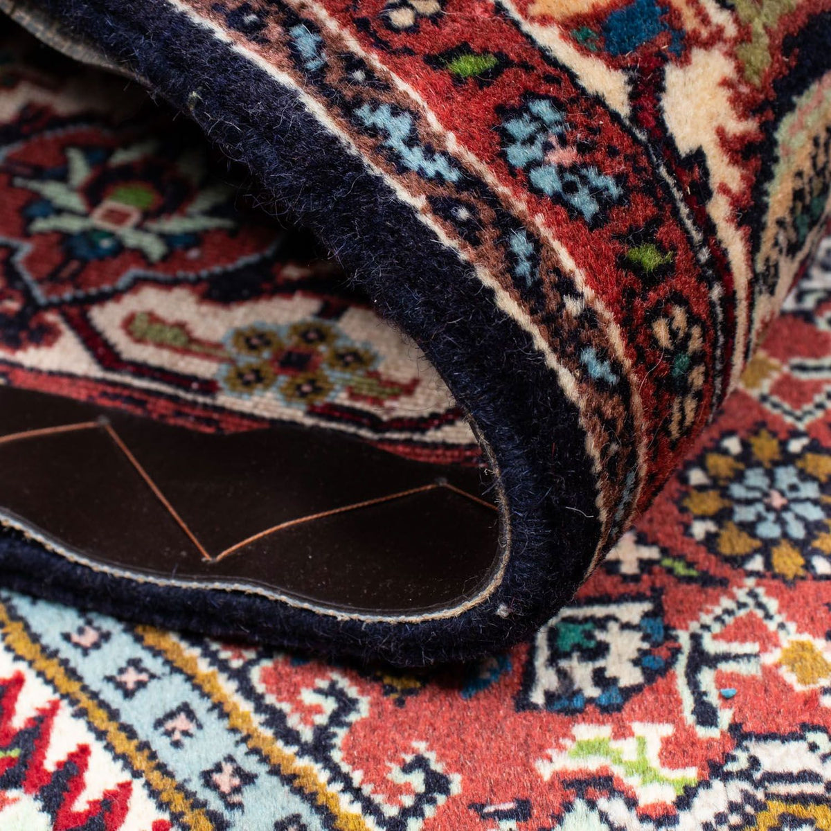 Persisk matta - Bijar - 200 x 144 cm - röd