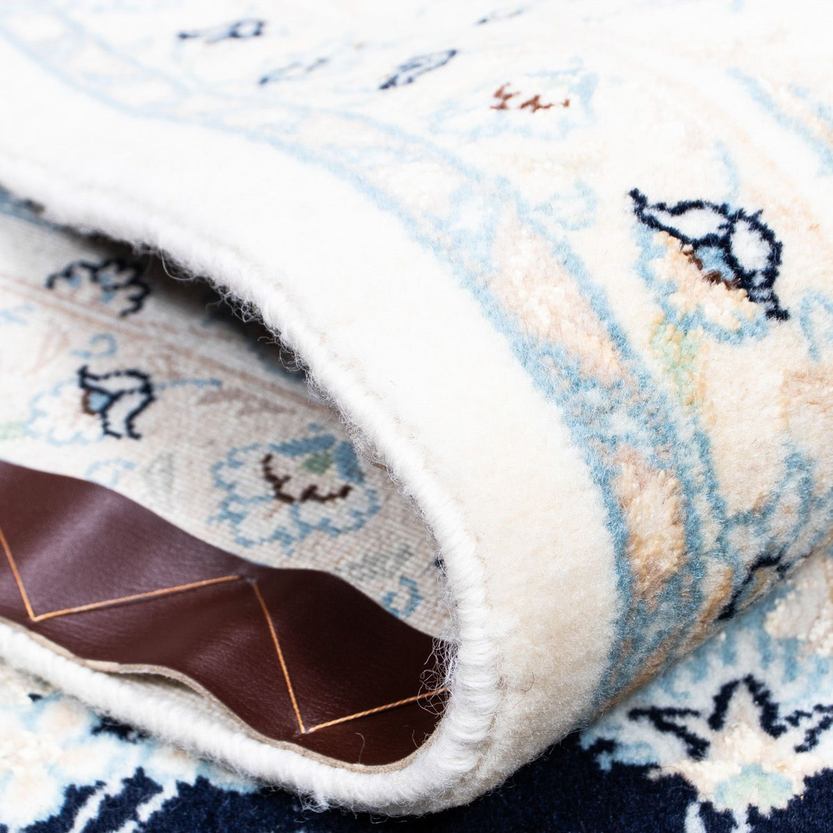 Persisk matta - Nain - Royal - 300 x 204 cm - svart