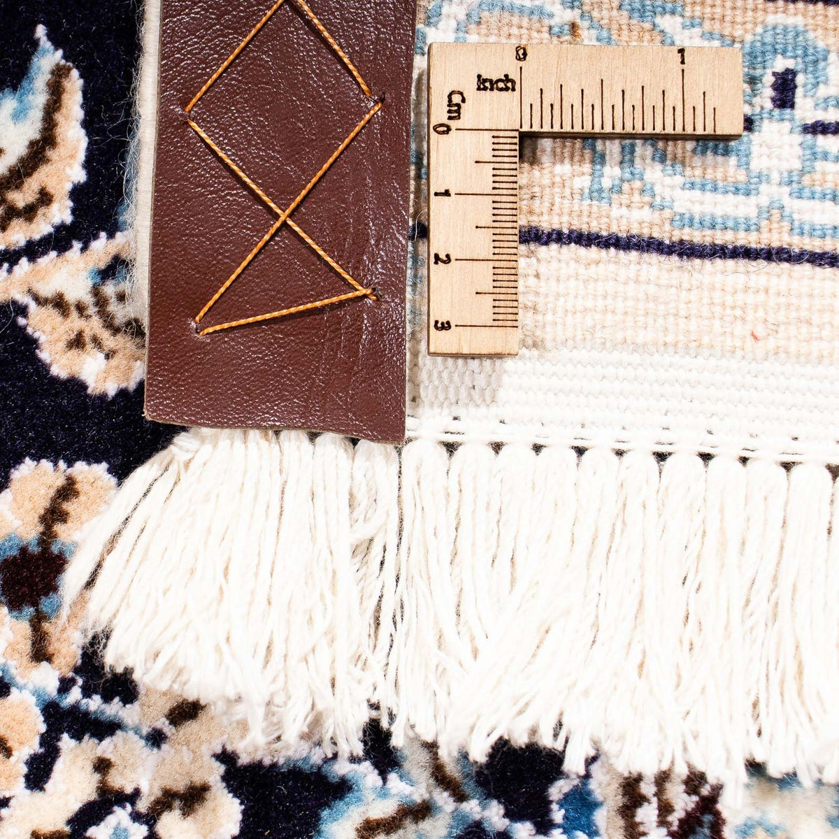 Persisk matta - Nain - Royal kvadrat  - 153 x 146 cm - mörkröd