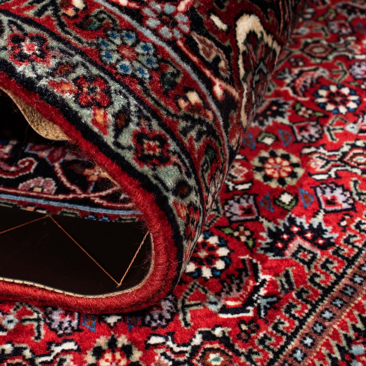 Persisk matta - Bijar - 229 x 170 cm - röd