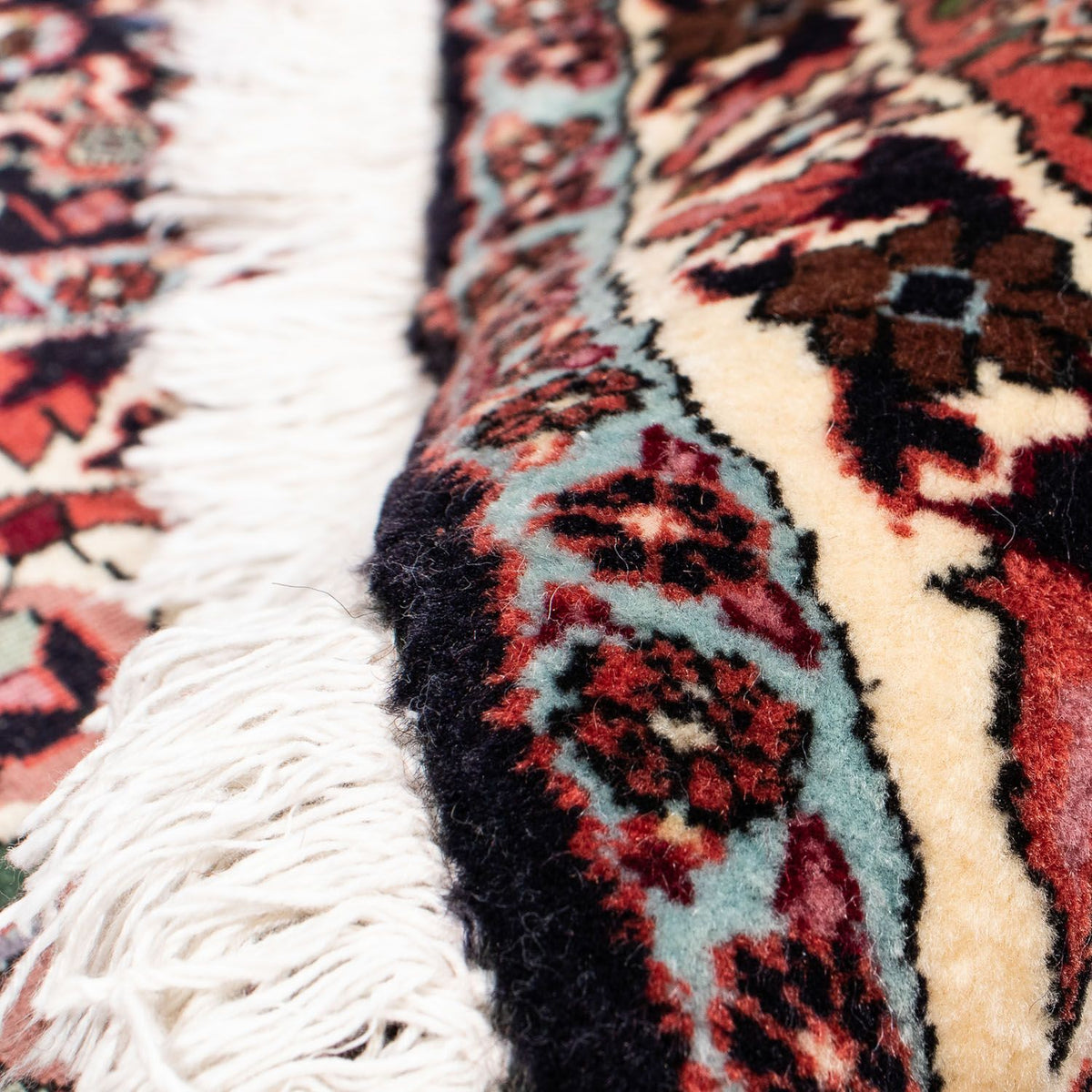 Persisk matta - Bijar runt  - 260 x 260 cm - mörkröd