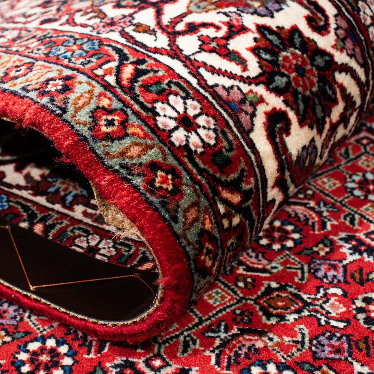 Persisk matta - Bijar - 246 x 171 cm - mörkröd