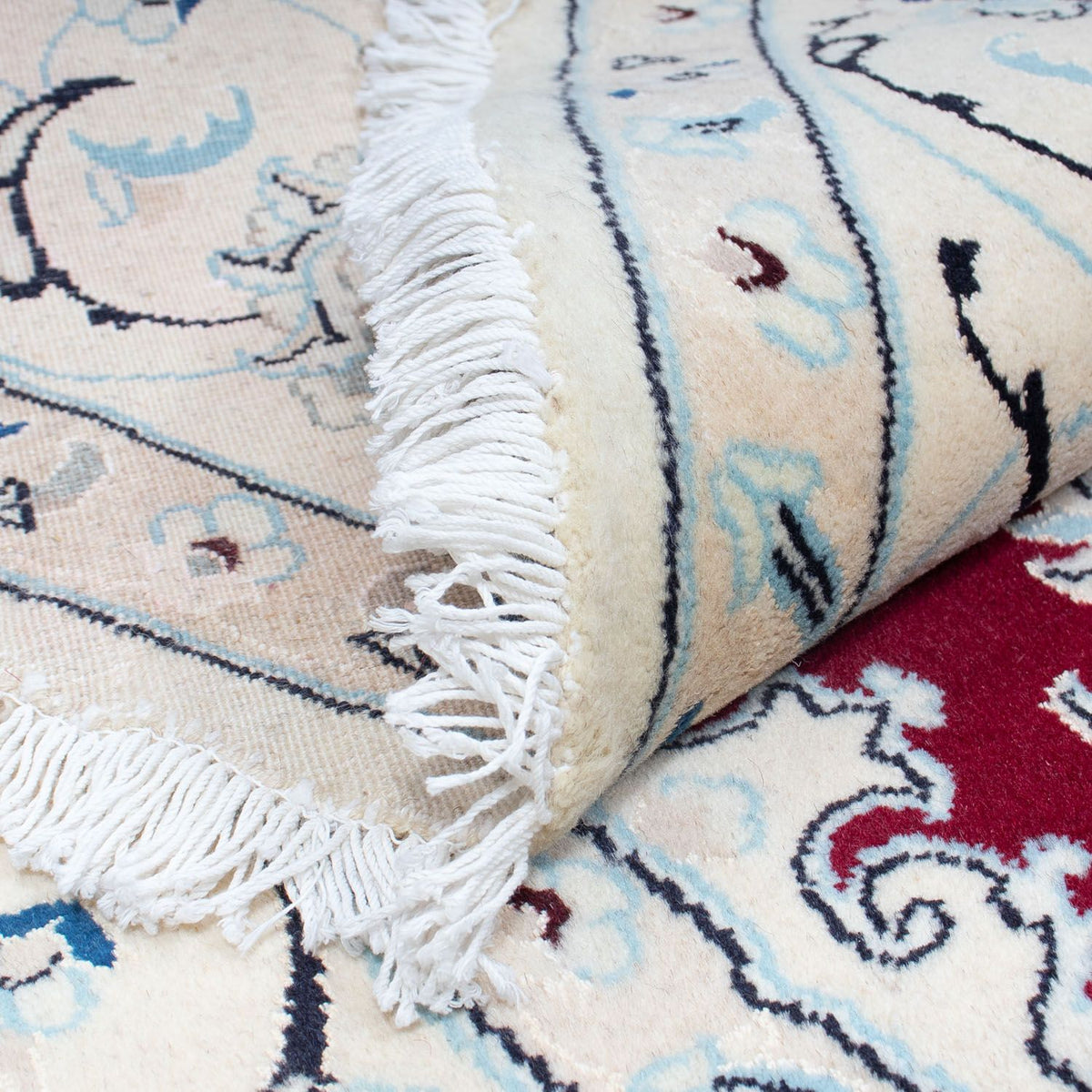 Persisk matta - Nain runt  - 246 x 246 cm - mörkröd