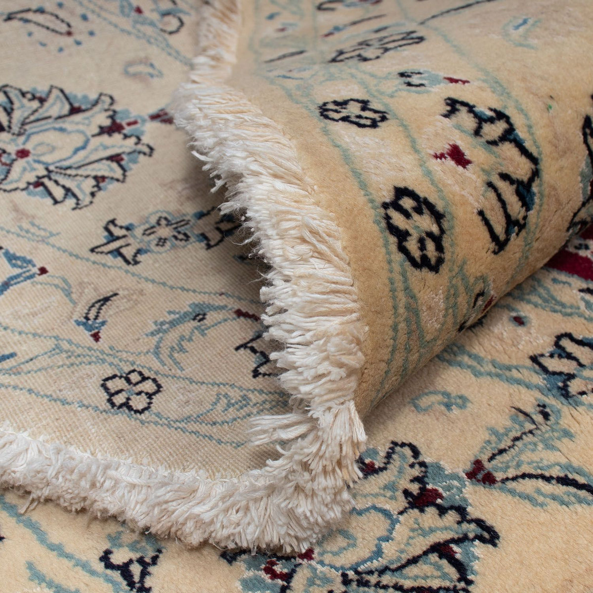 Persisk matta - Nain runt  - 245 x 245 cm - mörkröd