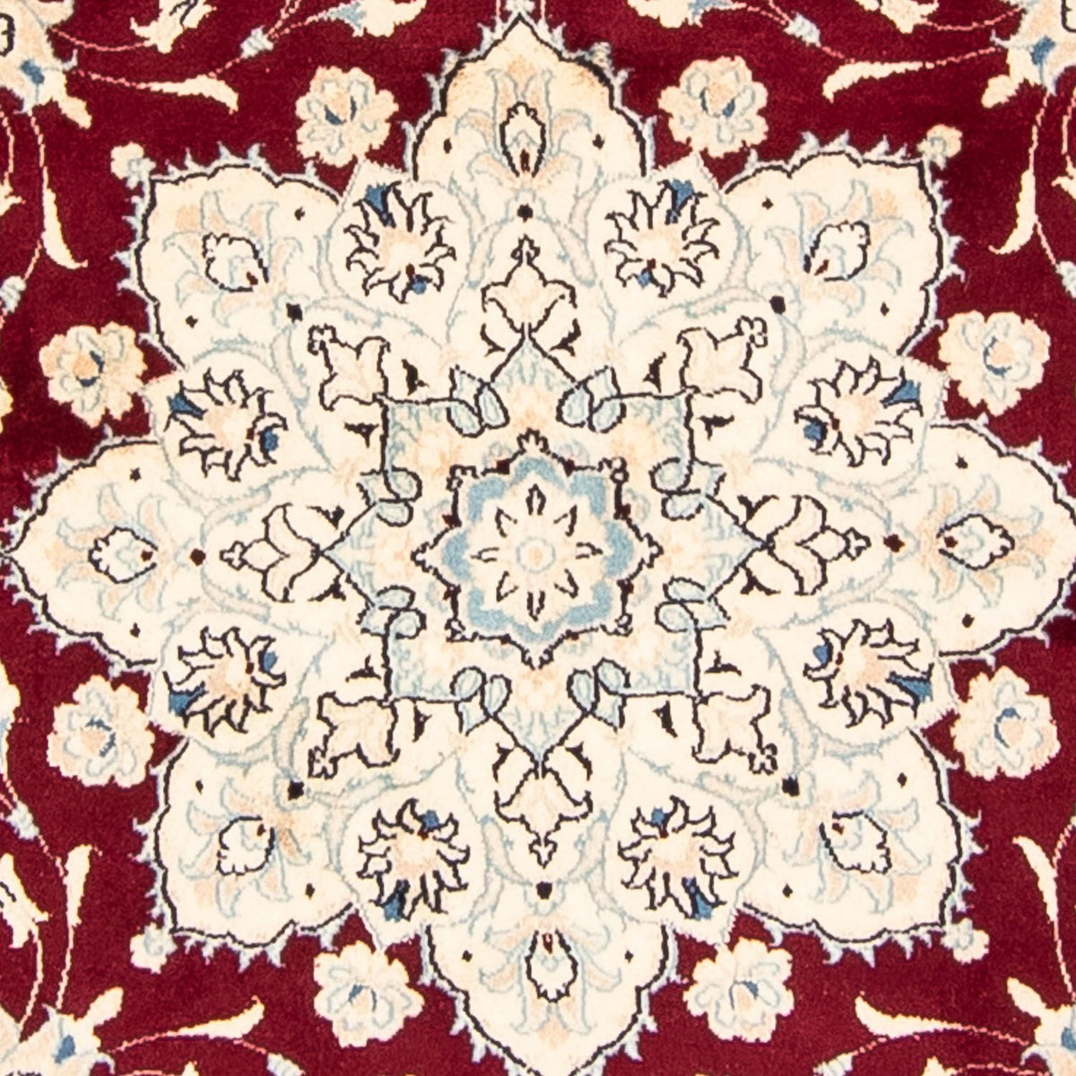 Persisk matta - Nain runt  - 245 x 245 cm - mörkröd