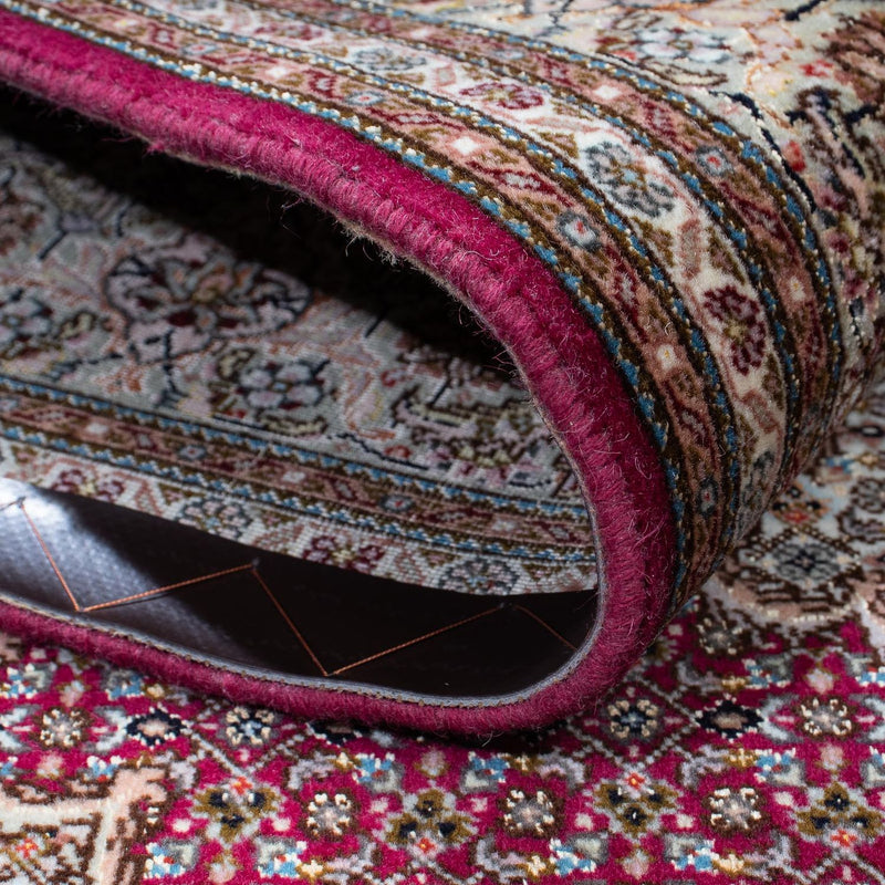 Persisk matta - Tabriz - 206 x 153 cm - mörkröd