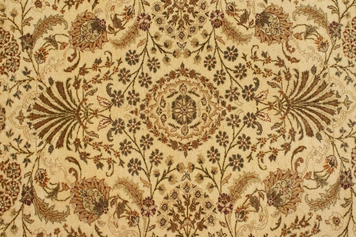Ziegler Carpet - 162 x 123 cm - beige