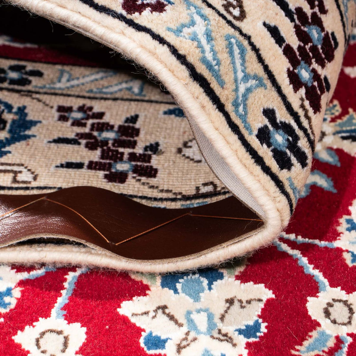 Persisk matta - Nain - Royal - 173 x 110 cm - mörkröd