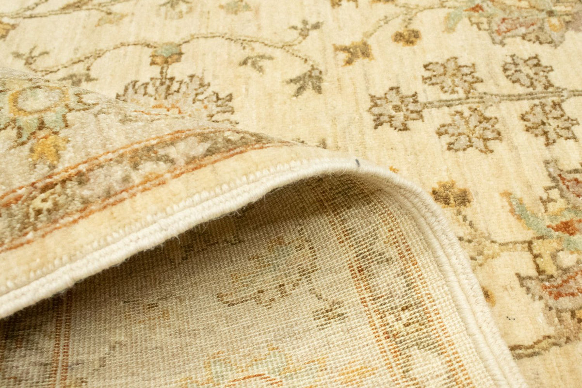 Pakistanska mattan - 177 x 123 cm - beige