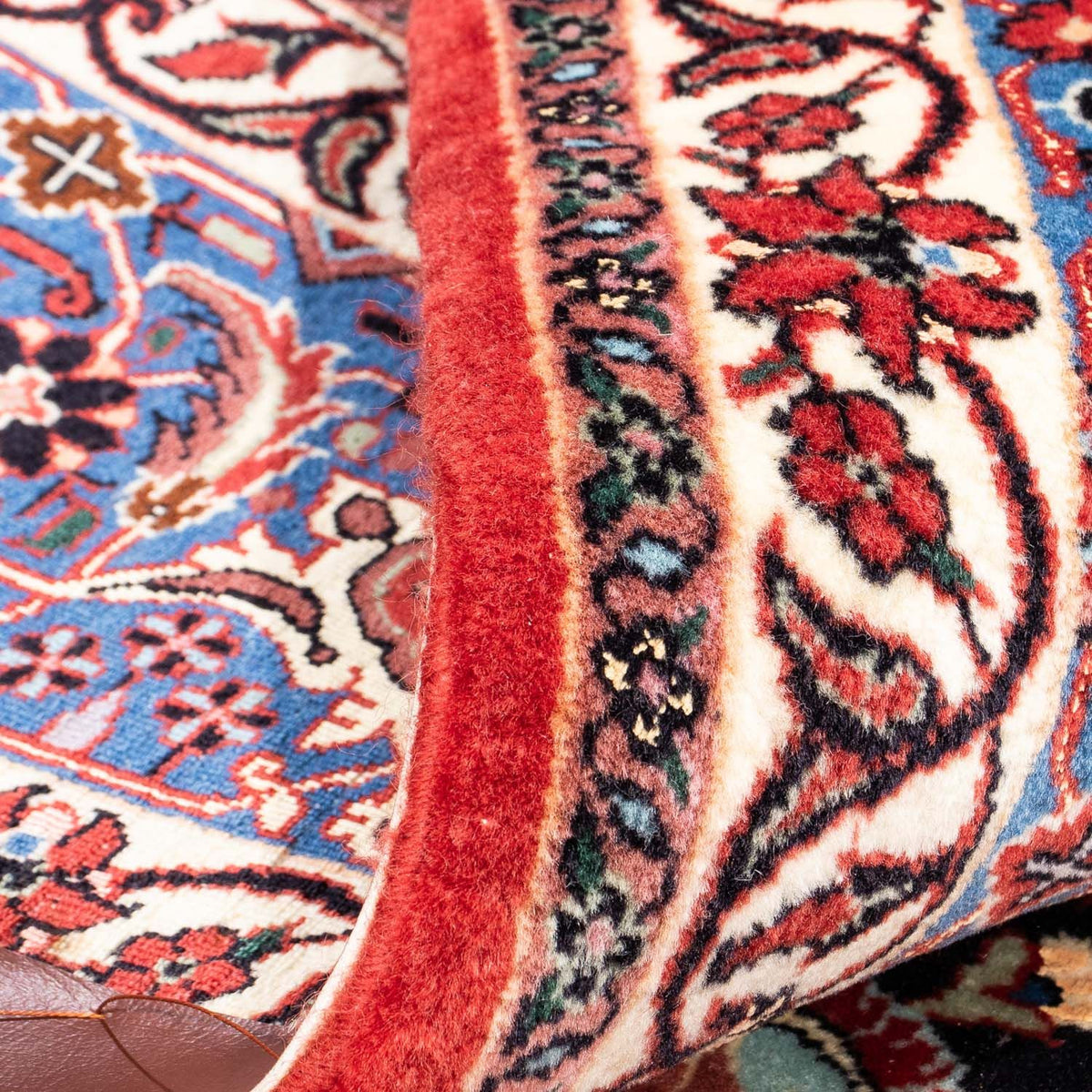 Persisk matta - Bijar - 351 x 256 cm - ljusröd