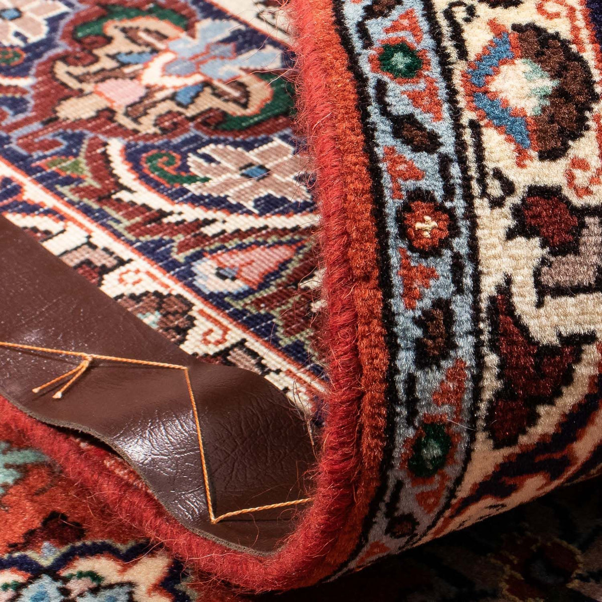 Persisk matta - Bijar - 238 x 151 cm - ljusröd