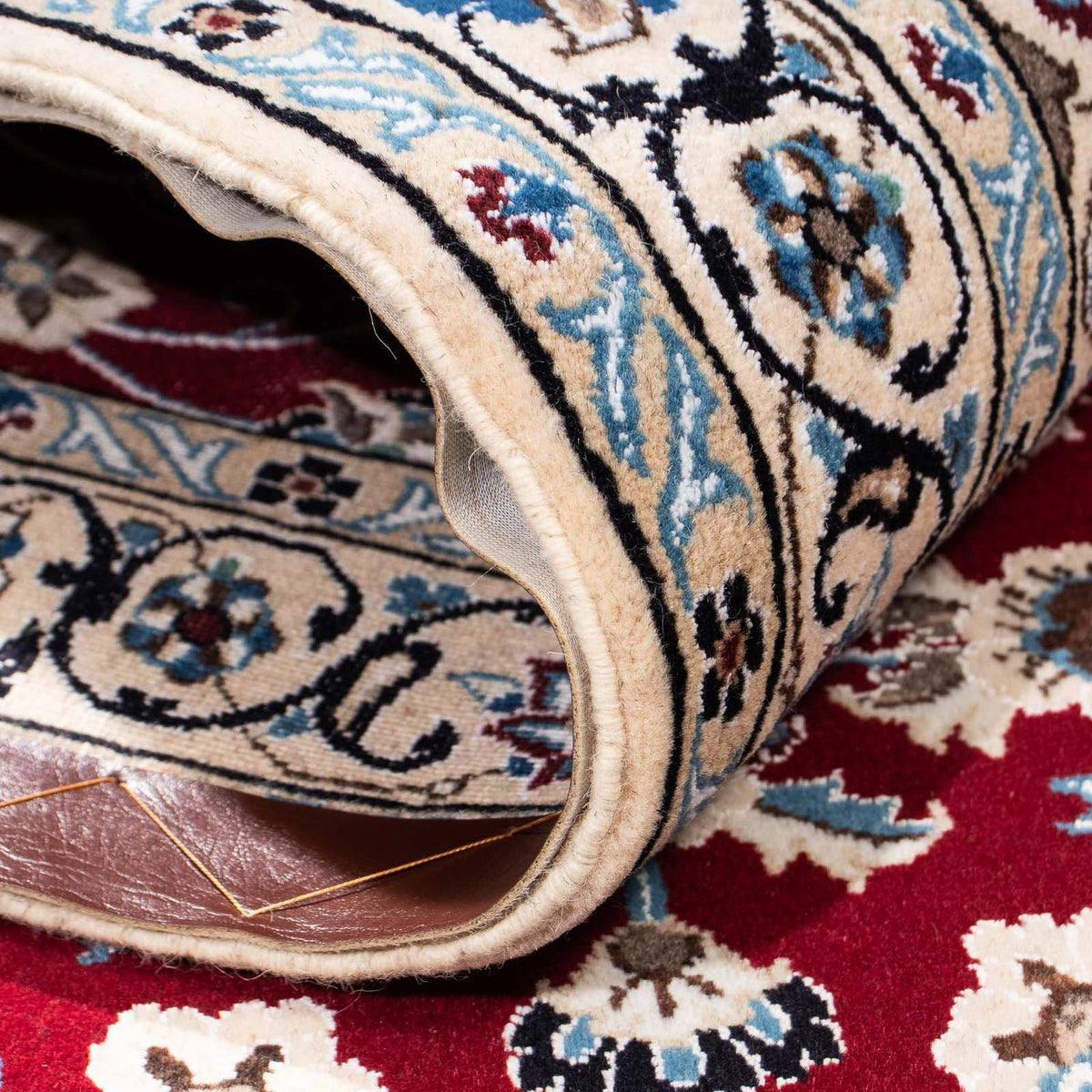 Persisk matta - Nain - Royal - 175 x 112 cm - mörkröd