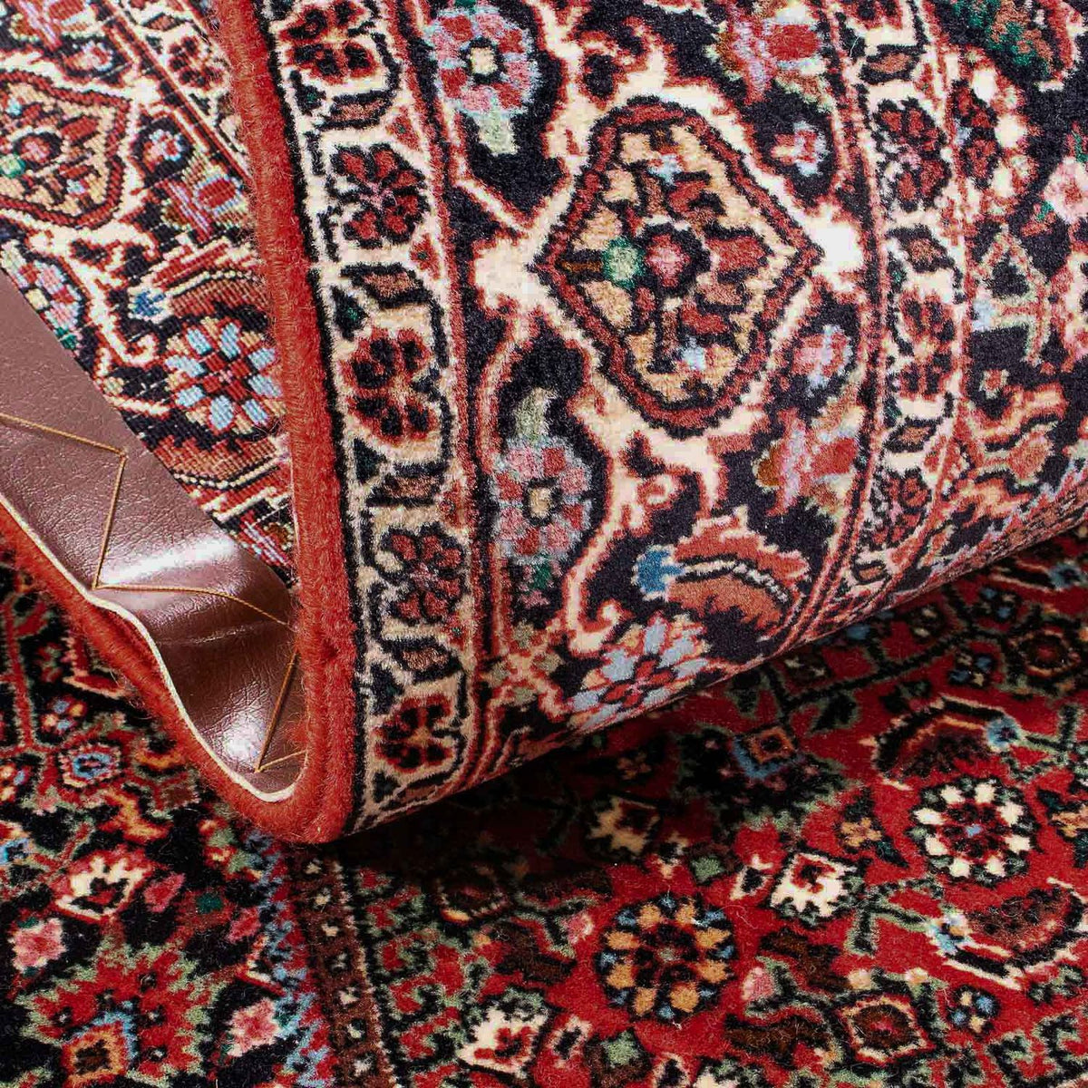 Persisk matta - Bijar - 176 x 110 cm - ljusröd