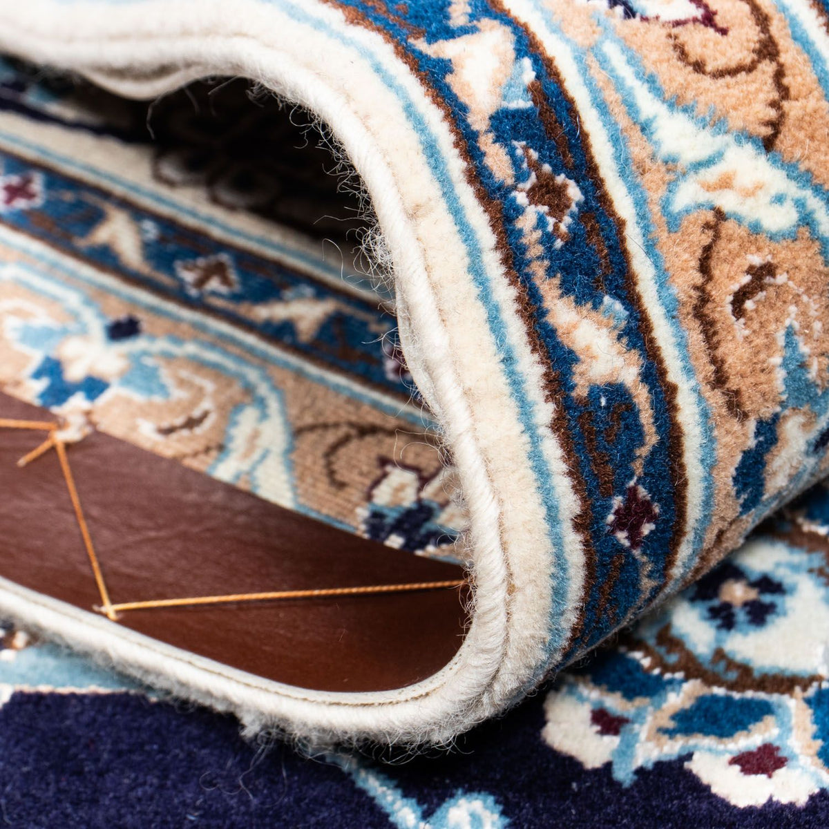 Persisk matta - Nain - Royal - 308 x 208 cm - svart