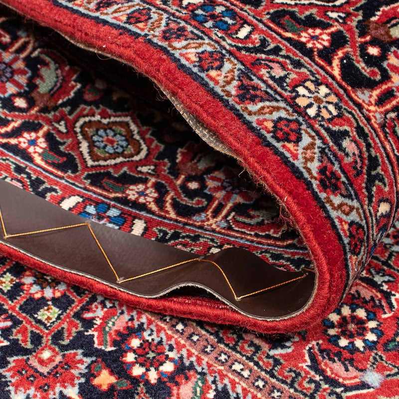 Persisk matta - Bijar - 206 x 132 cm - mörkröd