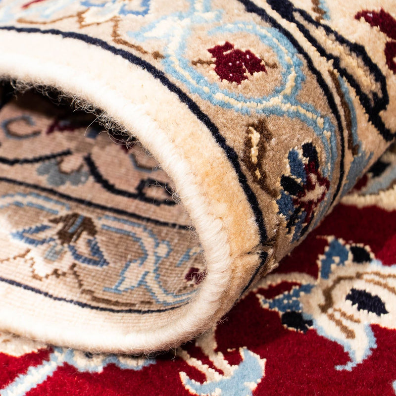 Persisk matta - Nain - Royal - 242 x 155 cm - mörkröd