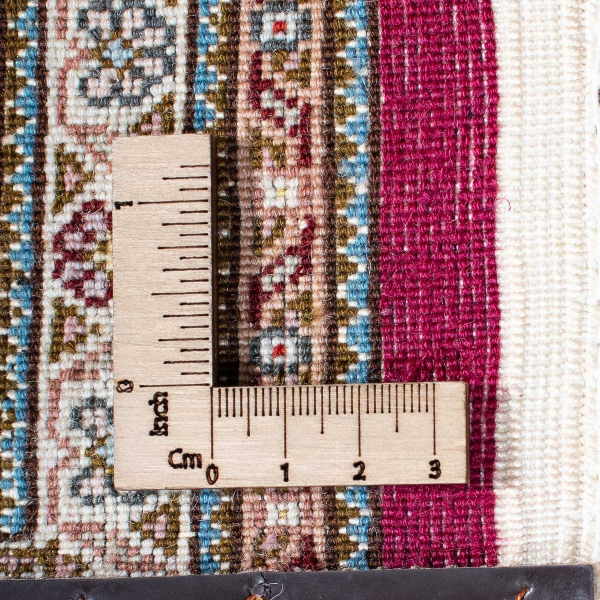 Persisk matta - Tabriz - 208 x 150 cm - mörkröd