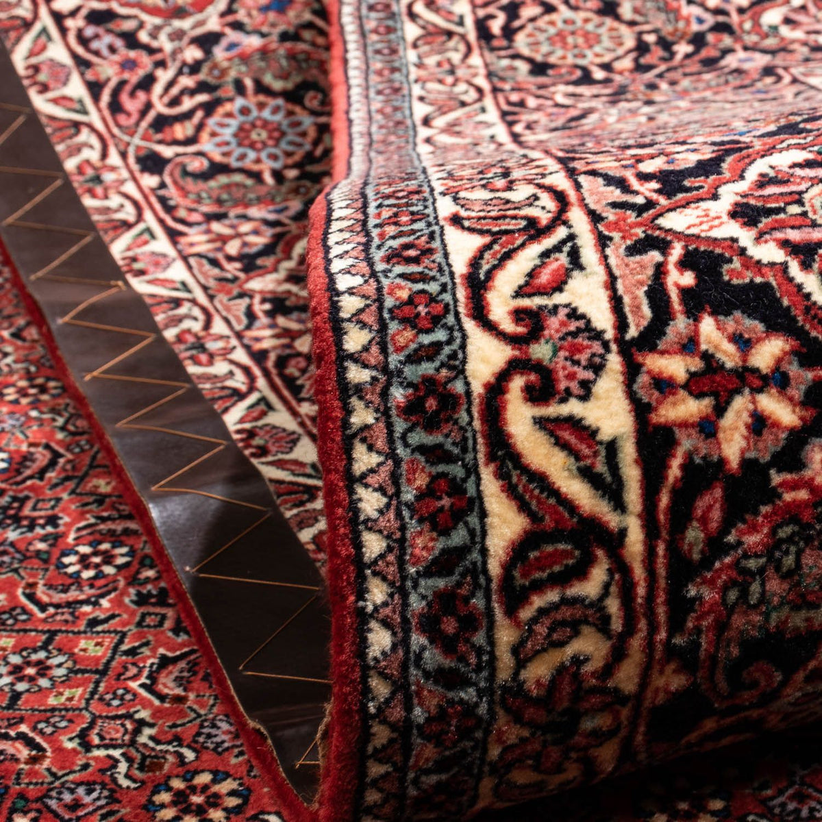 Persisk matta - Bijar - Royal - 350 x 252 cm - röd