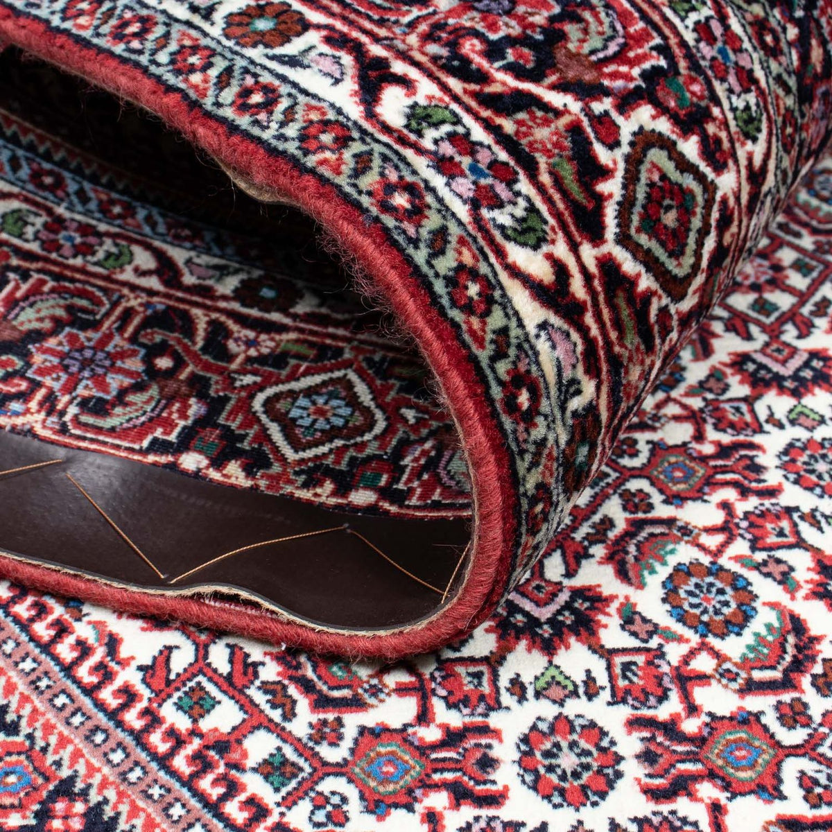 Persisk matta - Bijar - 205 x 131 cm - ljusröd