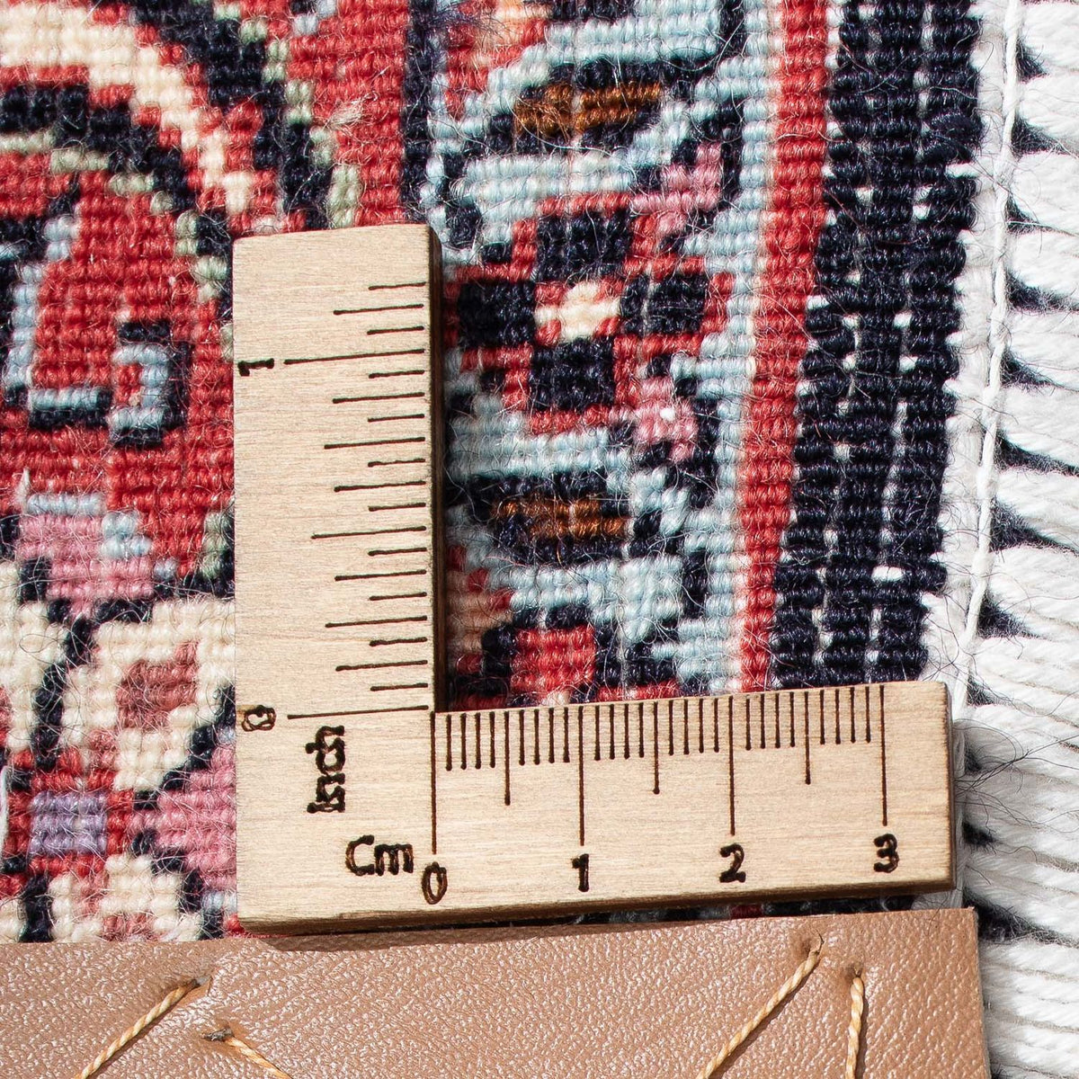 Persisk matta - Bijar kvadrat  - 300 x 300 cm - mörkröd