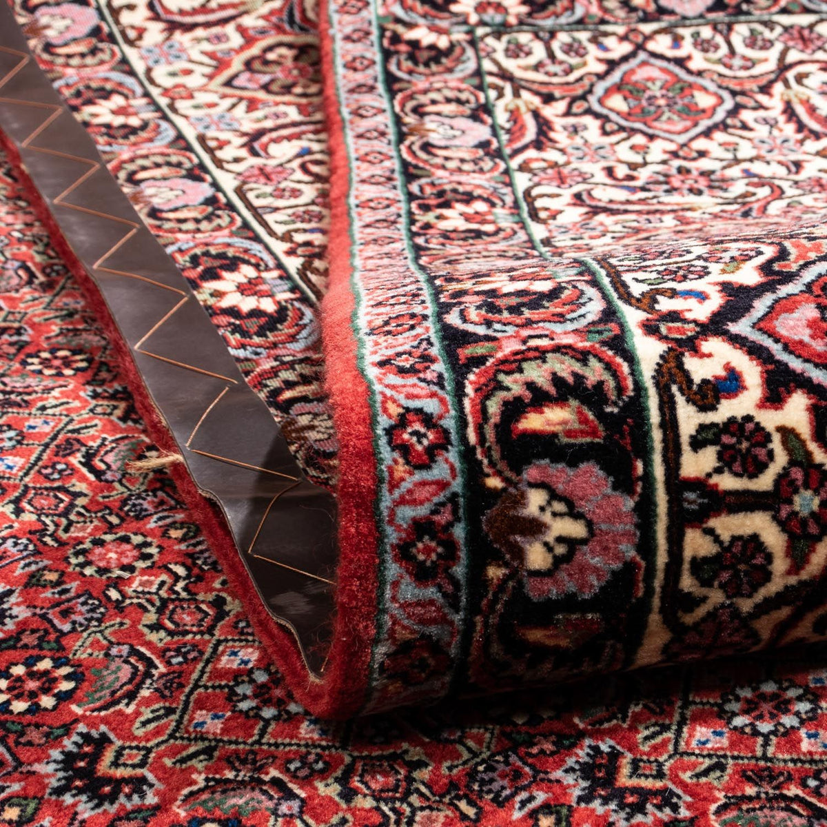 Persisk matta - Bijar - Royal - 338 x 252 cm - röd