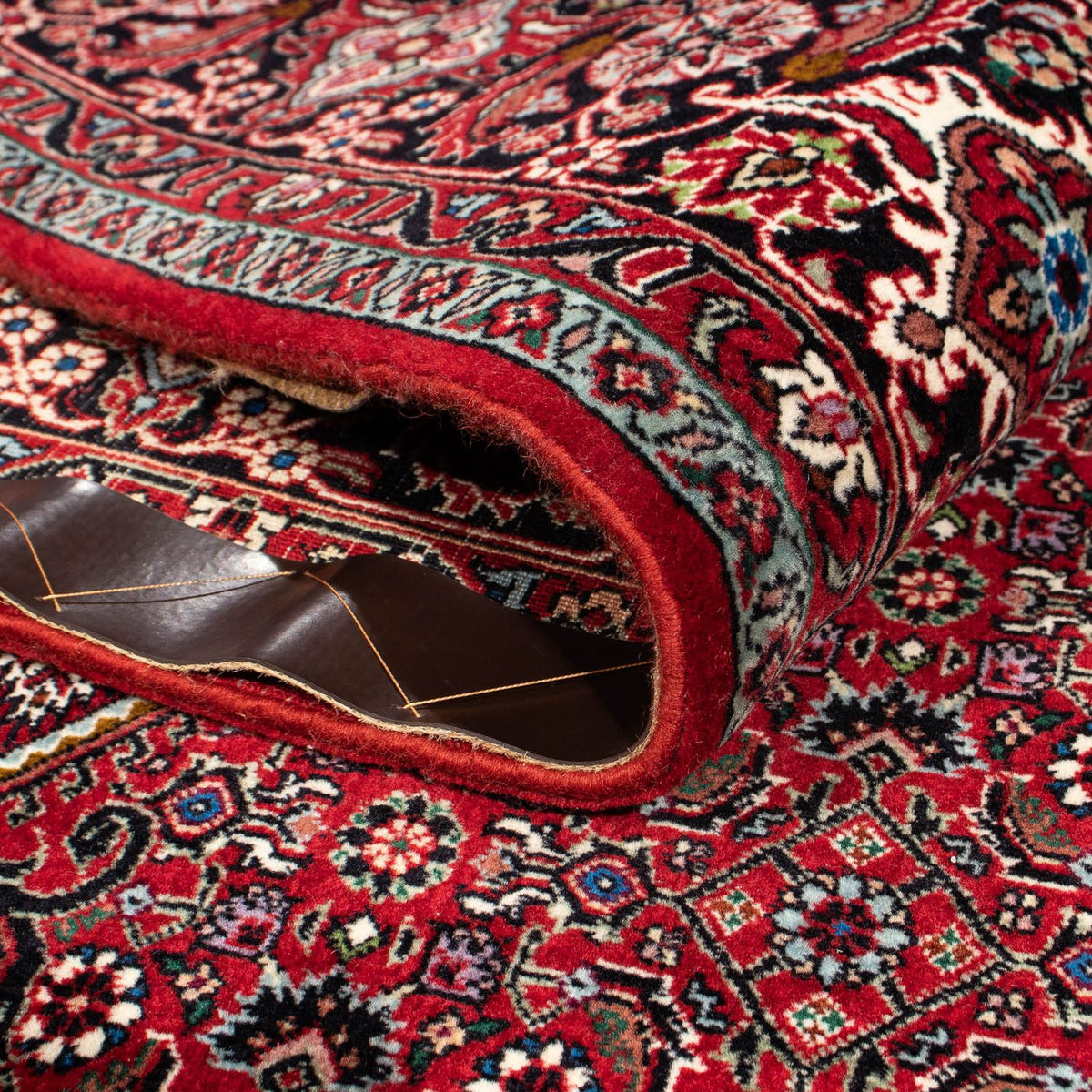 Persisk matta - Bijar - 295 x 202 cm - mörkröd