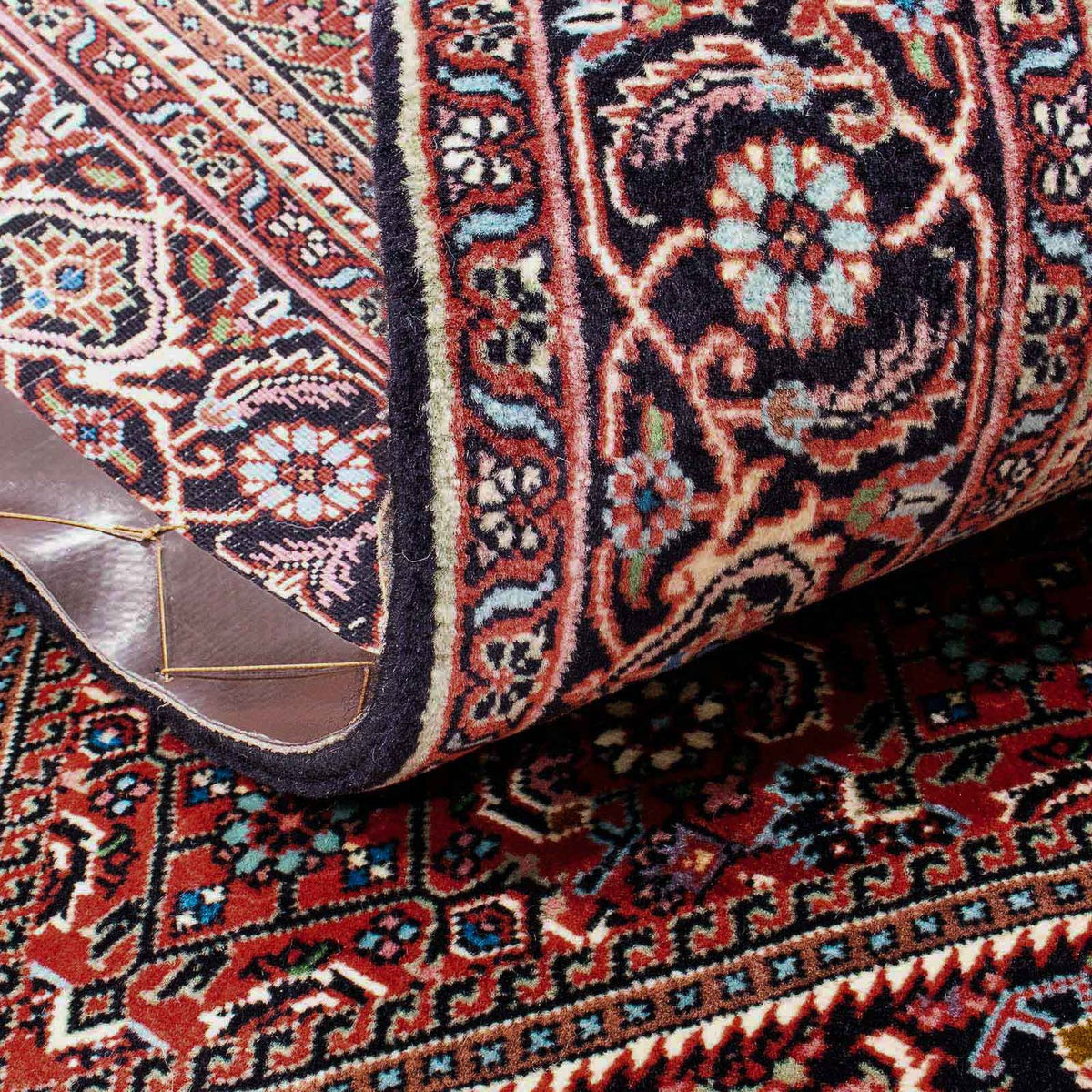 Persisk matta - Bijar - 172 x 109 cm - ljusröd