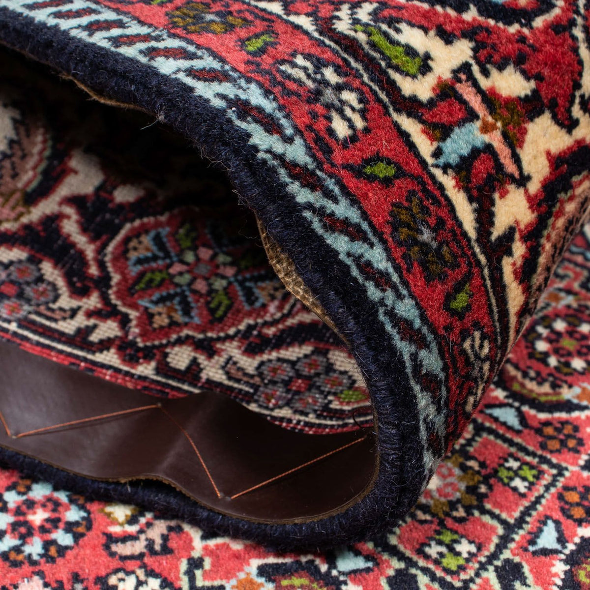 Persisk matta - Bijar - 224 x 140 cm - röd