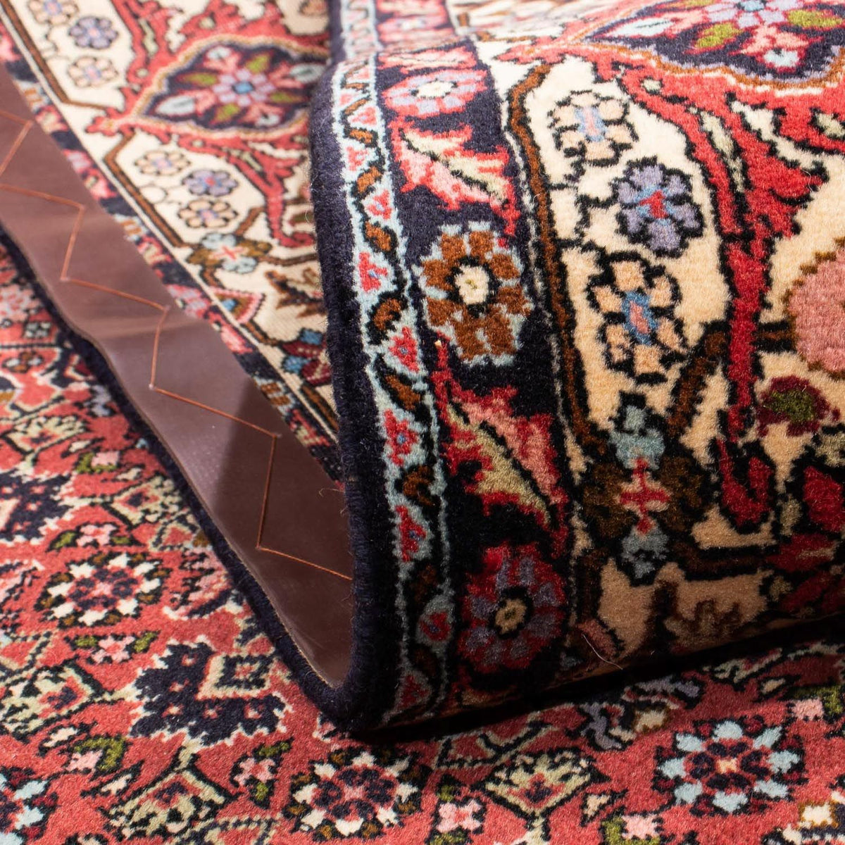 Persisk matta - Bijar - 298 x 198 cm - mörkröd