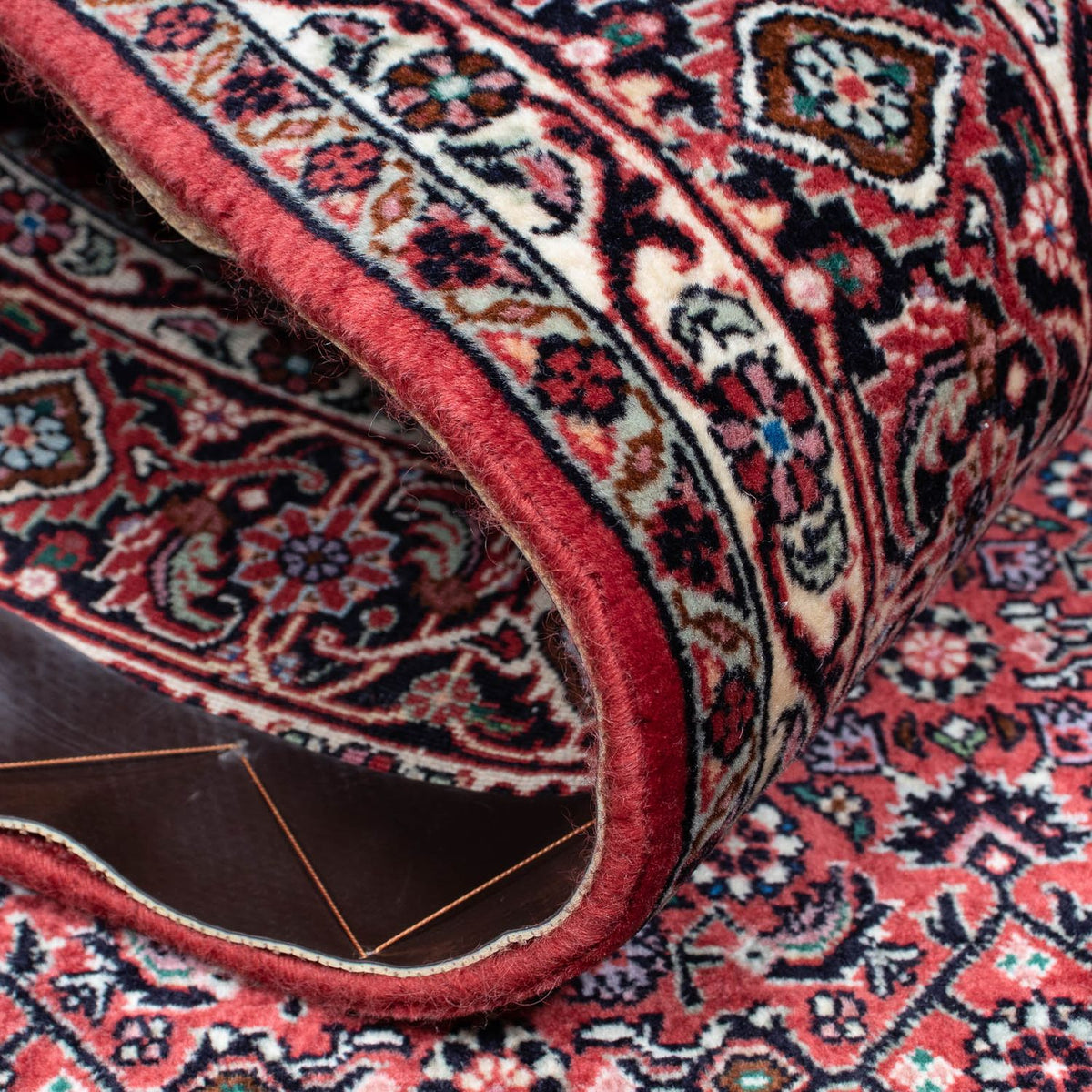 Persisk matta - Bijar - 200 x 133 cm - ljusröd