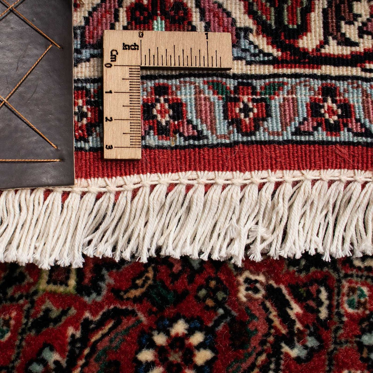 Persisk matta - Bijar - 242 x 202 cm - mörkröd