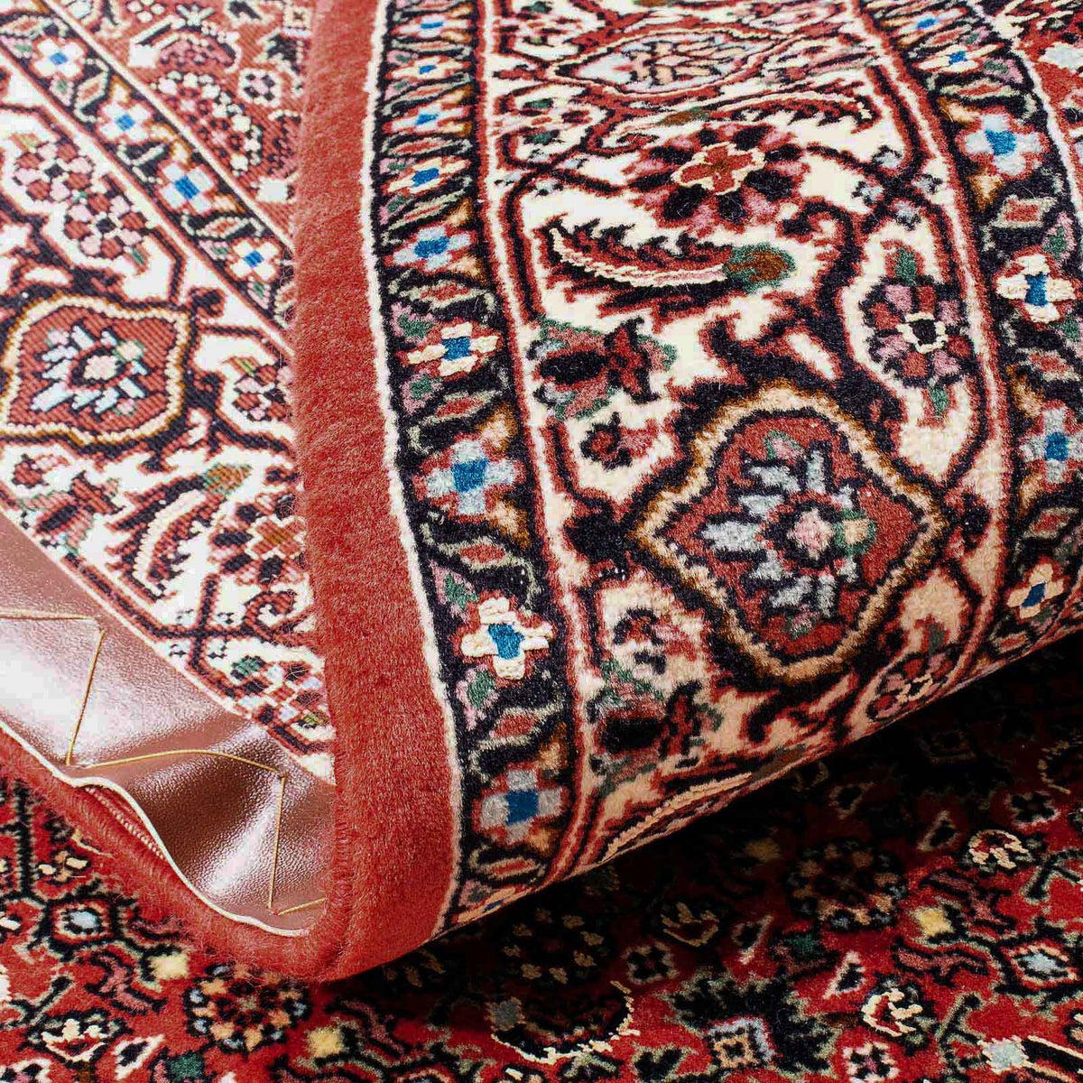 Persisk matta - Bijar - 182 x 110 cm - röd