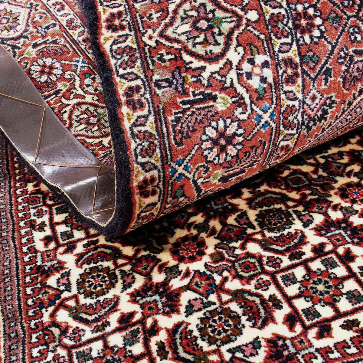 Persisk matta - Bijar - 173 x 107 cm - ljusröd