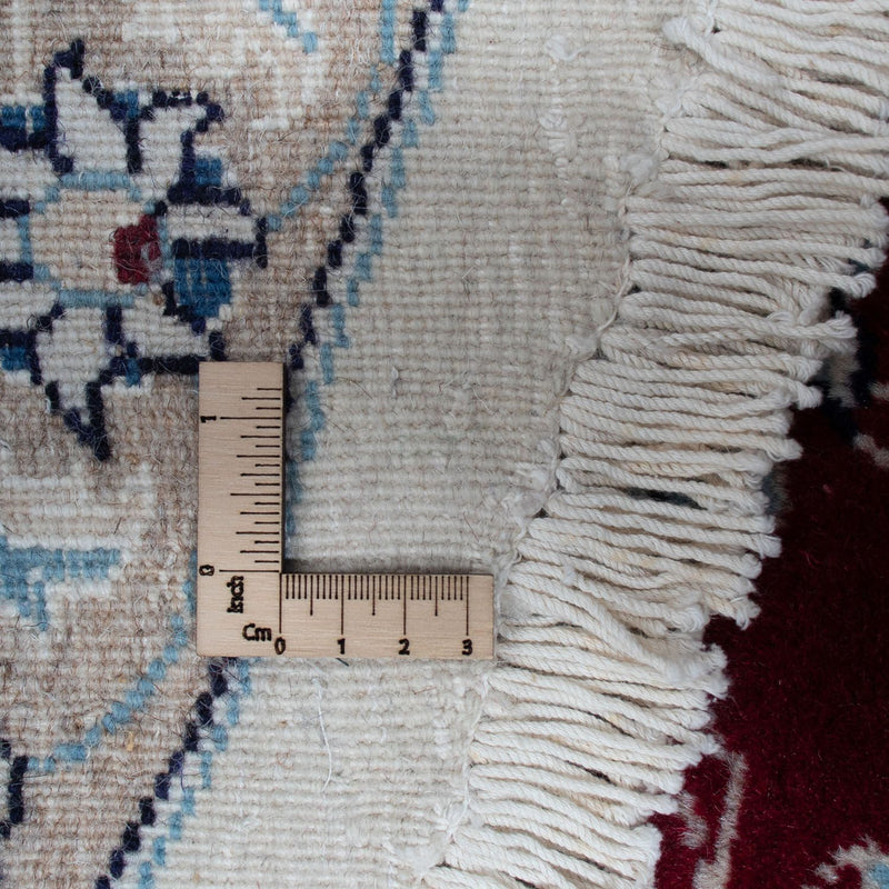 Persisk matta - Nain runt  - 300 x 300 cm - mörkröd