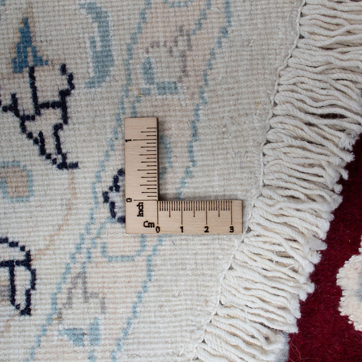 Persisk matta - Nain runt  - 300 x 300 cm - mörkröd