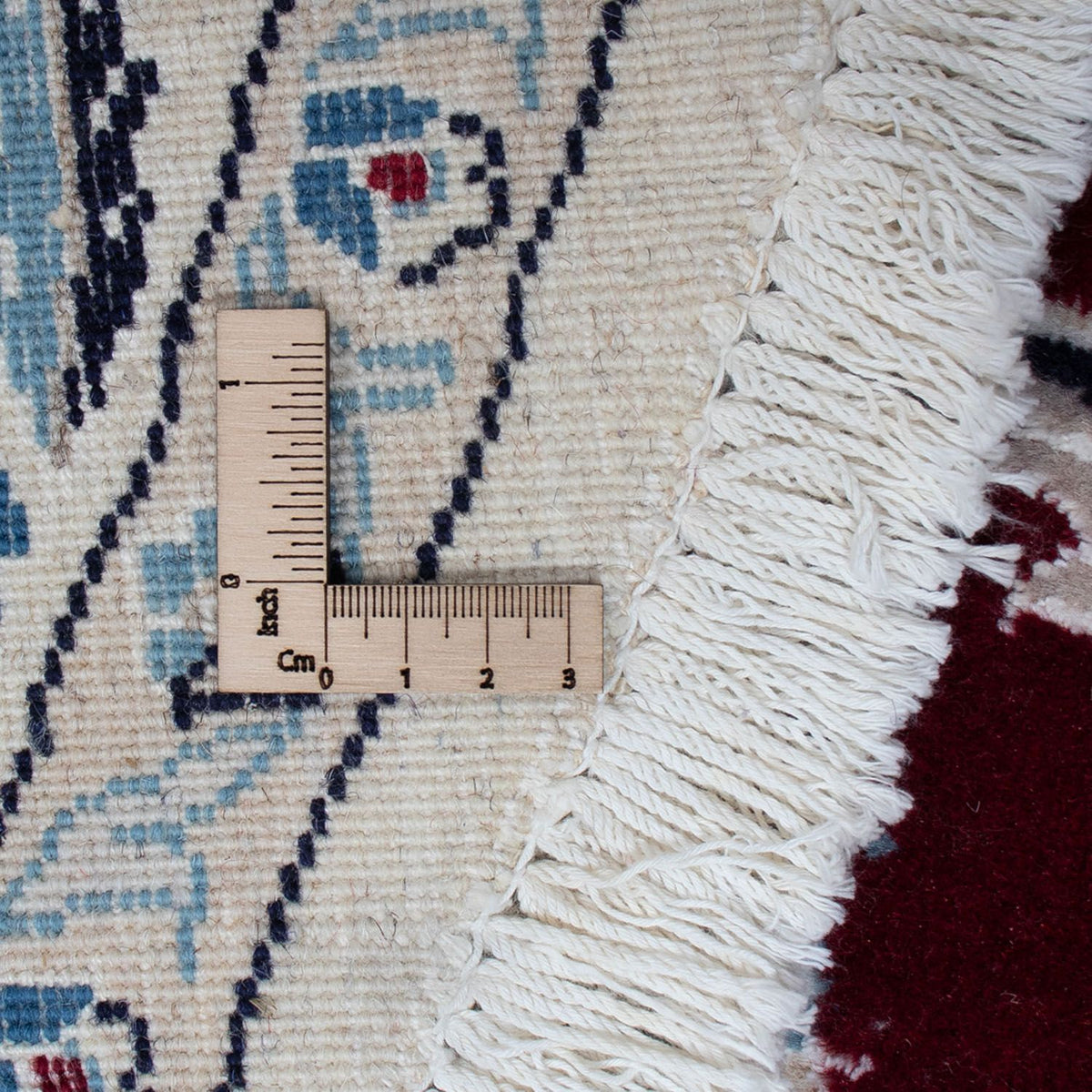 Persisk matta - Nain runt  - 250 x 250 cm - mörkröd