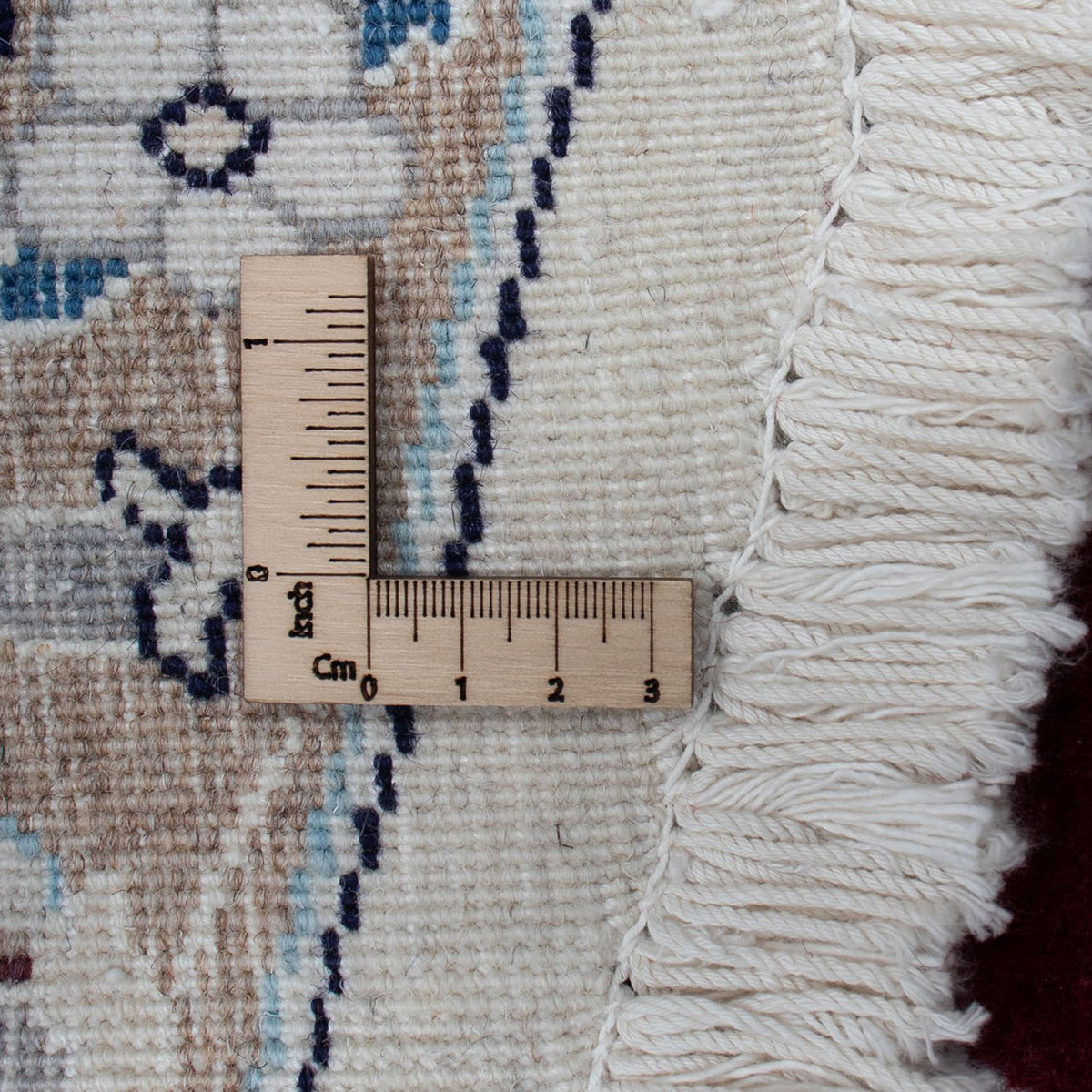 Persisk matta - Nain runt  - 245 x 245 cm - mörkröd