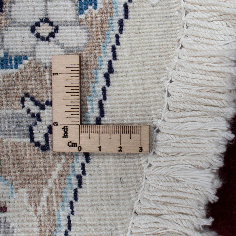 Persisk matta - Nain runt  - 245 x 245 cm - mörkröd