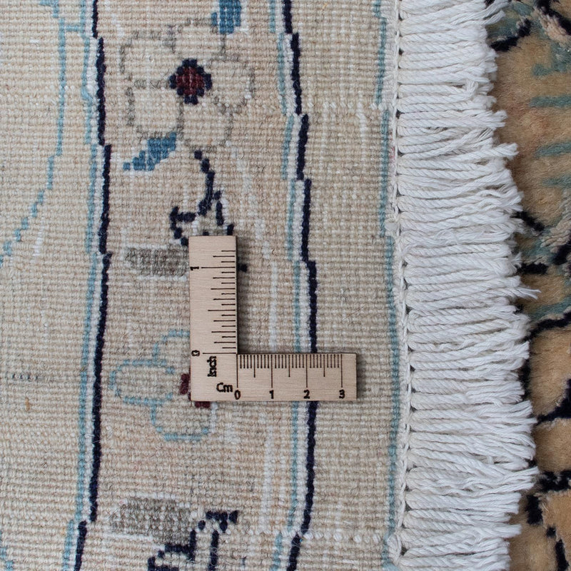 Persisk matta - Nain runt  - 246 x 246 cm - mörkröd